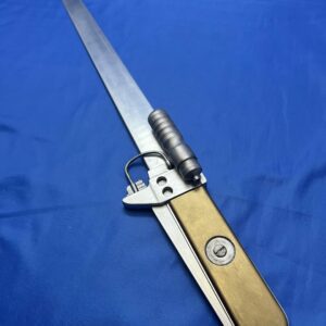 Paz Vizsla’s Vibroblade replica from the Mandalorian and BoBF