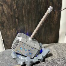 Mjolnir - Thor: Love and Thunder - Cracked with LEDs