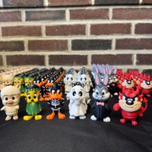 Halloween Looney Tunes Figures – Collectible Keychain Toys | Bugs Bunny, Daffy Duck, Tweety, Taz, Porky Pig & More | Full Set or Singles